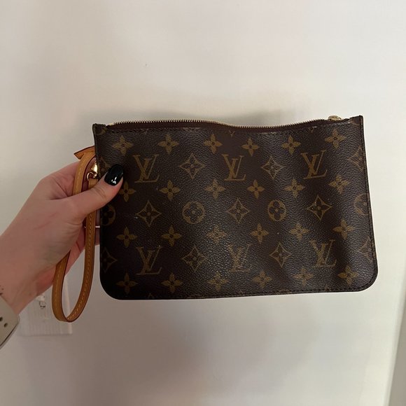 Louis Vuitton Neverfull Canvas MM - Picture 10 of 11